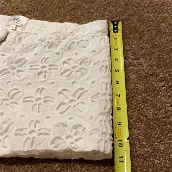 Milly eyelet floral shorts. - Picture 7 of 12